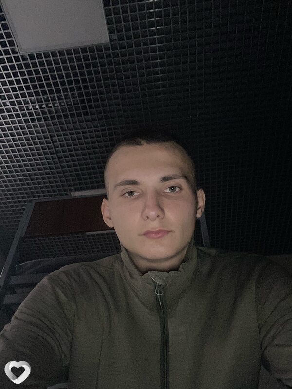 Александр, 19, Москве — анкета №3368428