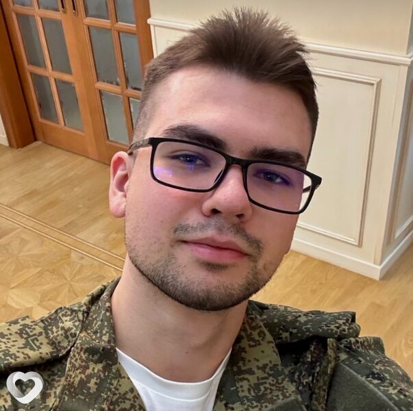 Илья, 20, Москве — анкета №3369796