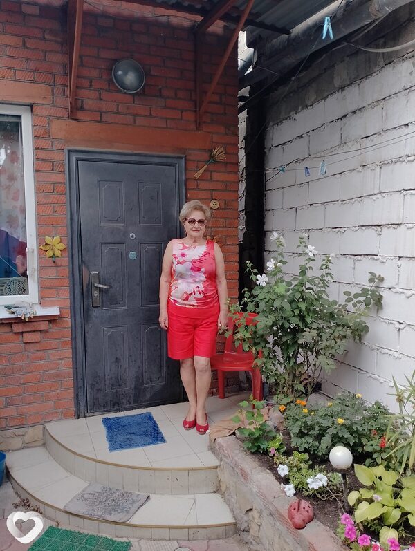Людмила, 70, Краснодаре — анкета №3370190