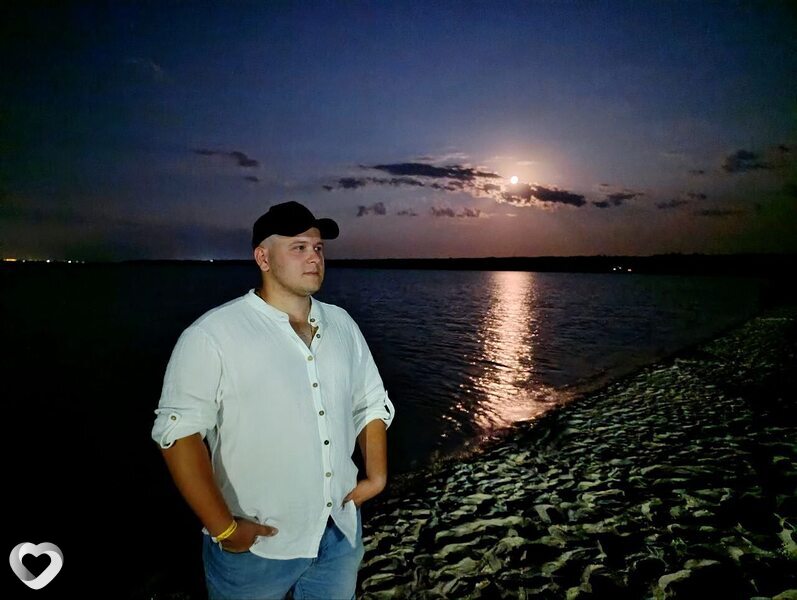 Влад, 28, Евпатории — анкета №3370374