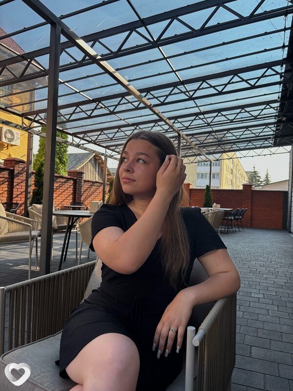 Оля, 19, Виннице — анкета №3370719