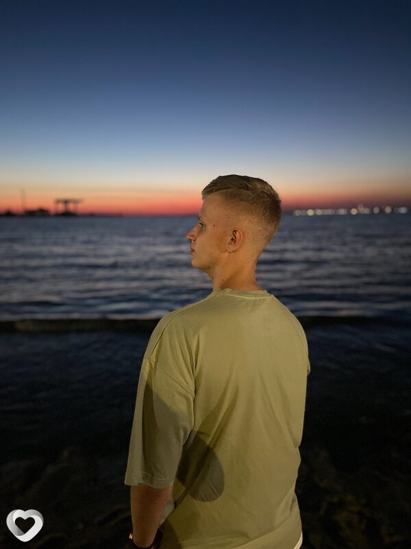 Дмитрий, 22, Москве — анкета №3370748