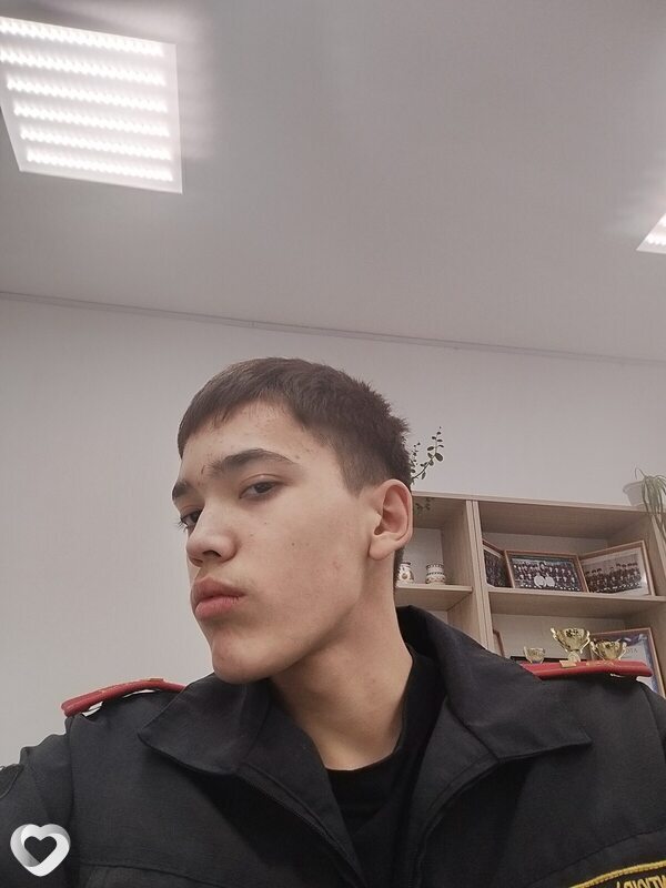Artem, 19, Якутске — анкета №3371245