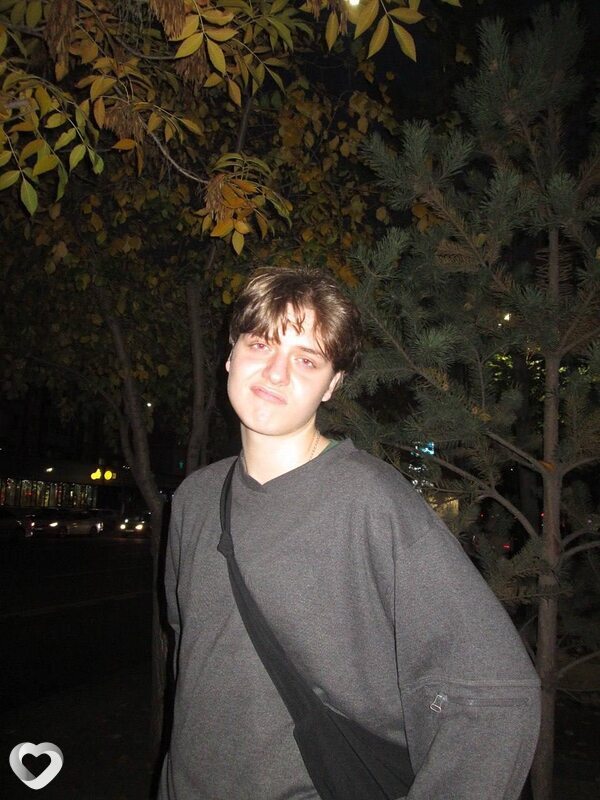 Артём, 21, Астане — анкета №3371486
