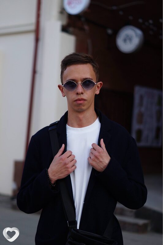 Anton, 22, Самаре — анкета №3372002