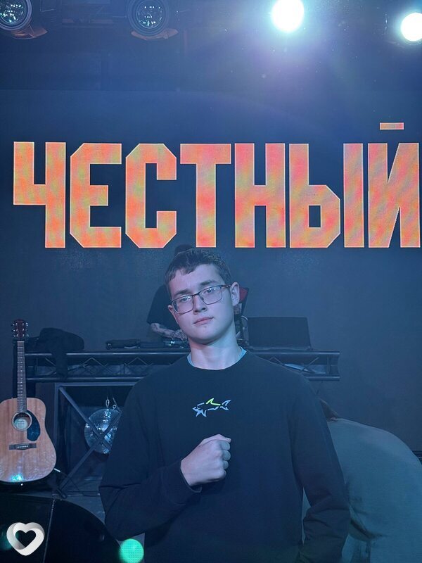 Роман, 19, Барнауле — анкета №3374089
