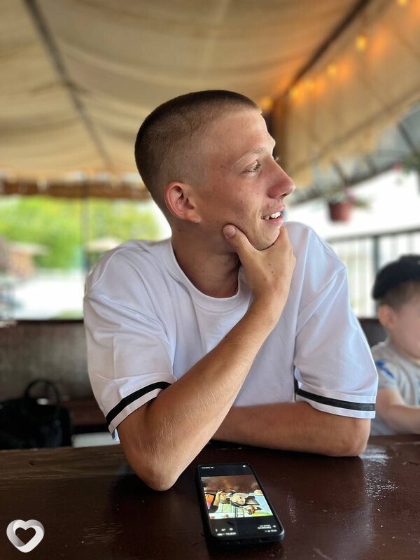 Никита, 21, Пскове — анкета №3374790
