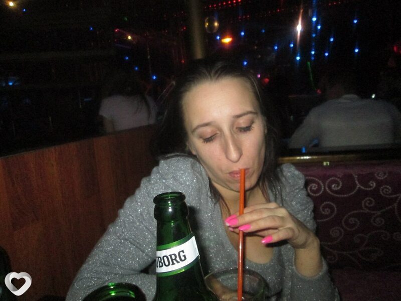 Алена, 29, Луганске — анкета №3375204