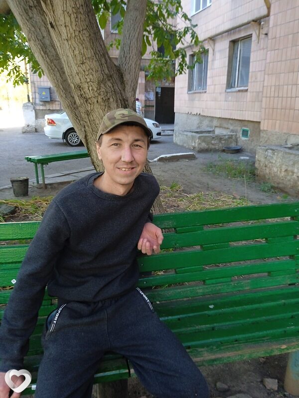 Антон, Зугрэс