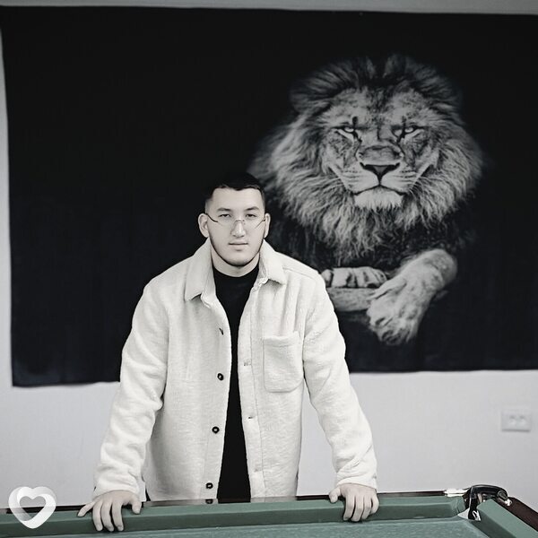 Паша, 21, Москве — анкета №3375832