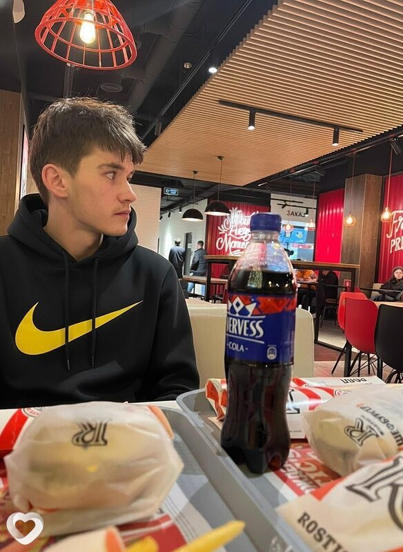 Макс, 22, Екатеринбурге — анкета №3376415