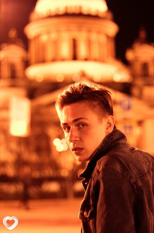 Юрий, 25, Новомосковске — анкета №3377051