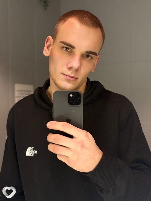 Даниил, 21, Симферополе — анкета №3377334
