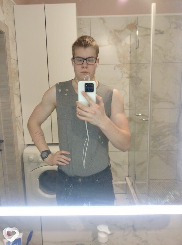 Даниил, 19, Ногинске — анкета №3377517