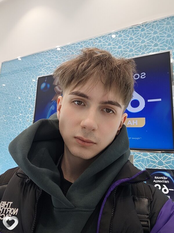 Эдуард, 22, Новосибирске — анкета №3377396