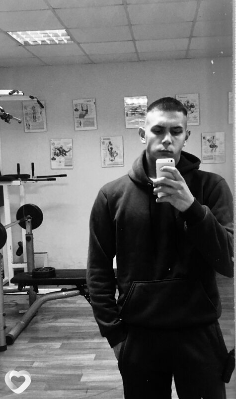 Кирюха, 20, Новороссийске — анкета №3377793