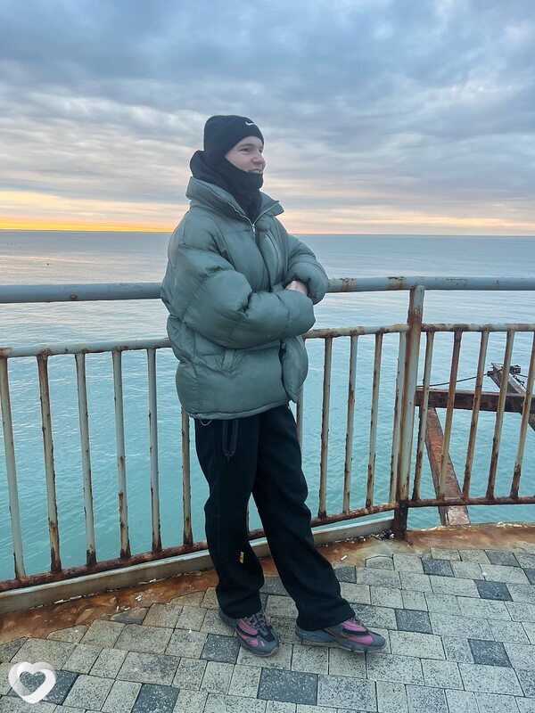 Паша, 21, Москве — анкета №3377910