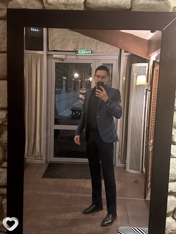 Михаил, 21, Красноярске — анкета №3377874