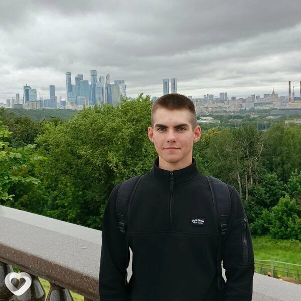 Артём, 19, Москве — анкета №3378248