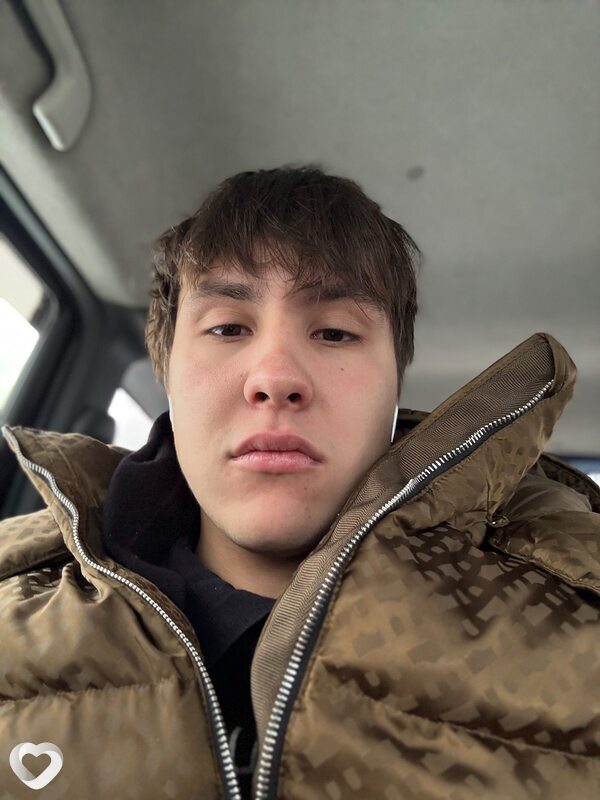 Максим, 24, Томске — анкета №3379237