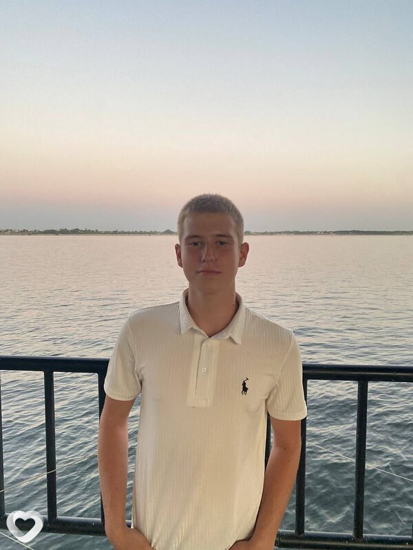 Павел, 18, Волжском — анкета №3380891