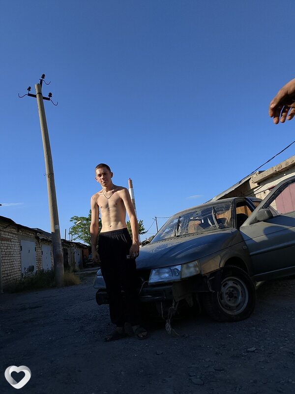 Алексей, 19, Астрахани — анкета №3381475