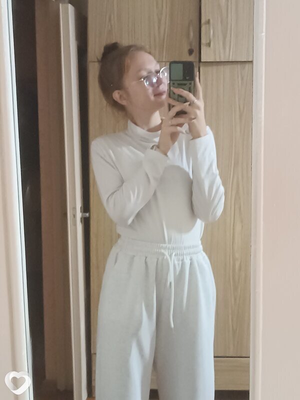 Карина, Кобрин