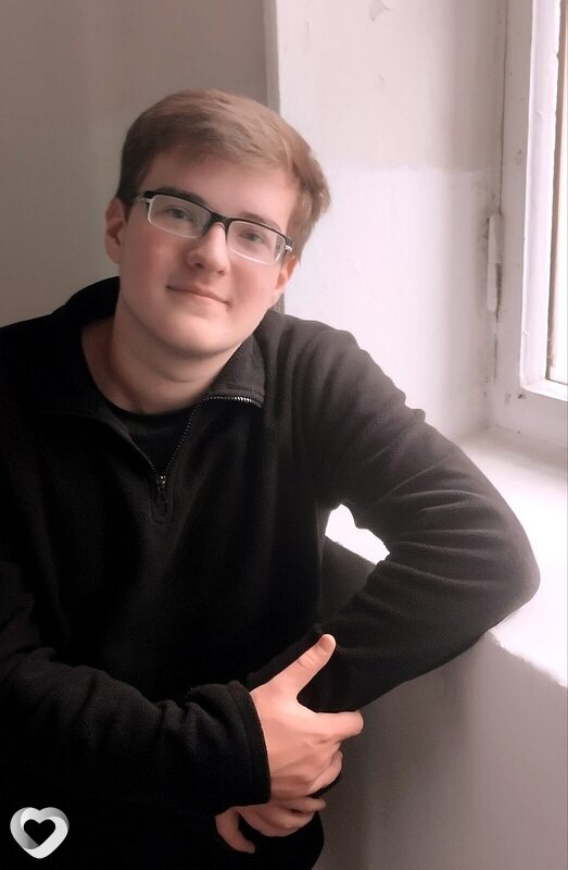 Максим, 19, Иванове — анкета №3383085