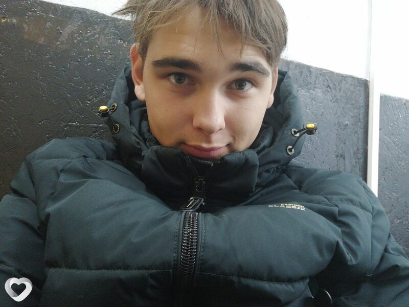 Валентин, 19, Новосибирске — анкета №3383201