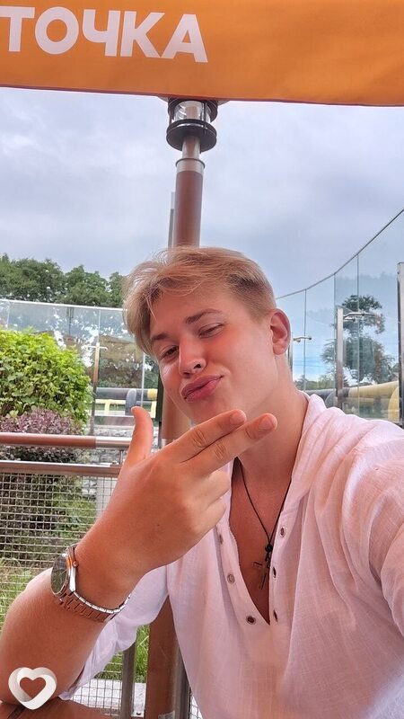 Денис, 21, Хабаровске — анкета №3383397