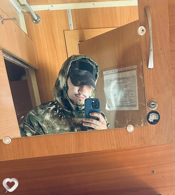 Igor, 21, Соликамске — анкета №3384092