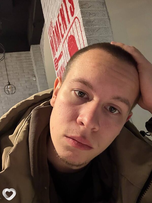 Андрей, 21, Тюмени — анкета №3384555