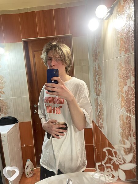 Павел, 21, Екатеринбурге — анкета №3384567