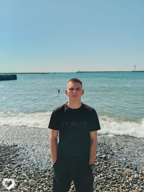 Дмитрий, 20, Ставрополе — анкета №3385223