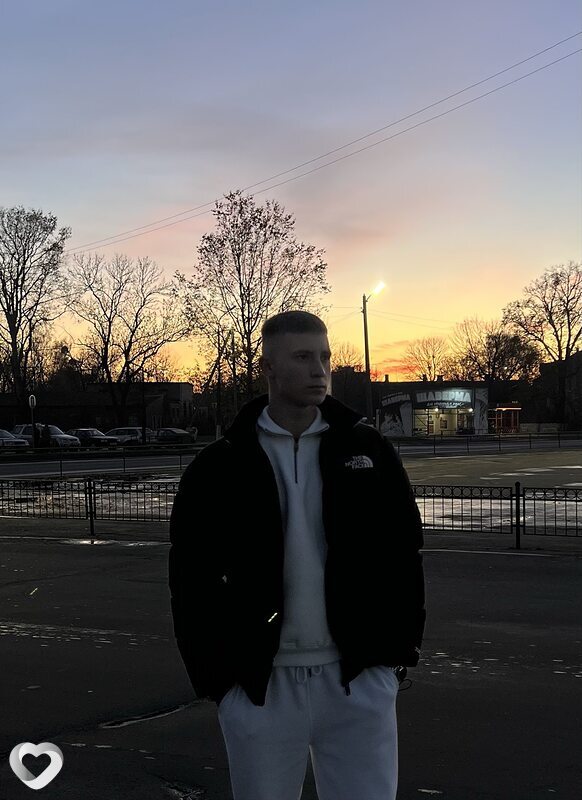 Виктор, 21, Пинске — анкета №3387179
