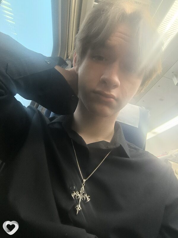 Кирилл, 18, Москве — анкета №3387645