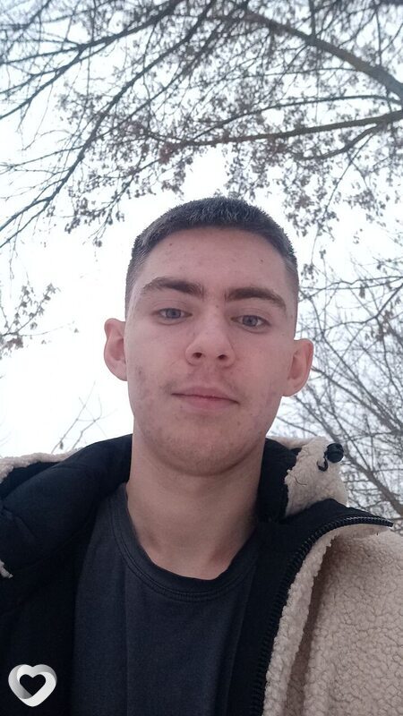Олег, 21, Москве — анкета №3388143
