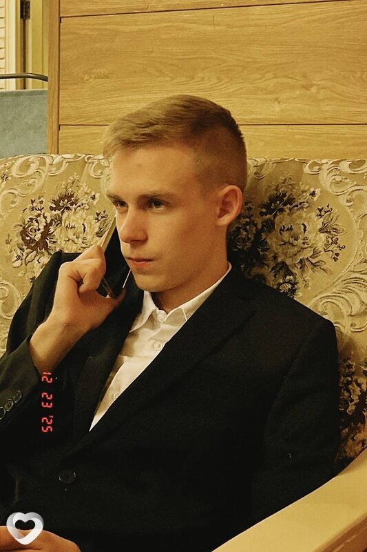 Роман, 19, Новороссийске — анкета №3388835