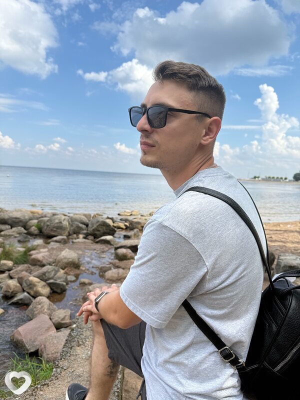 Александр, 29, Новомосковске — анкета №3389259