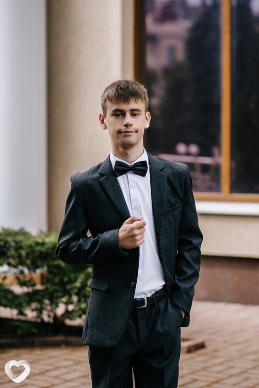 Владимир, 19, Луганске — анкета №3389529