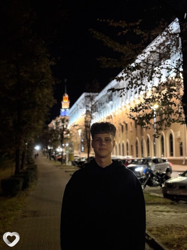 Ярослав, 19, Минске — анкета №3389649