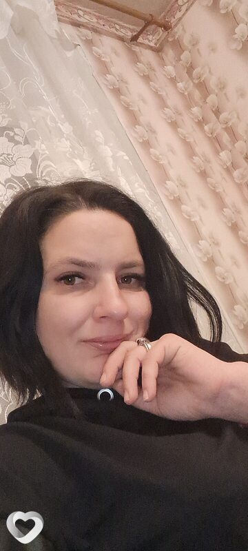 Альона, Красноград