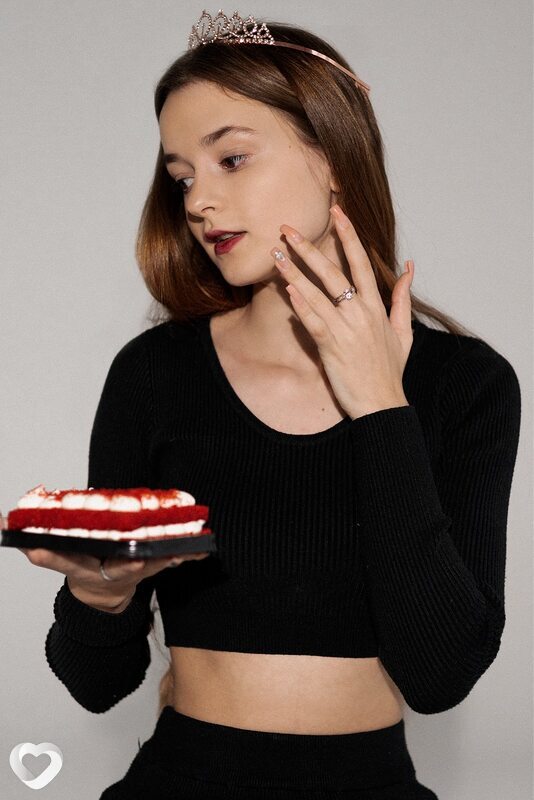 Людмила, 18, Челябинске — анкета №3389558