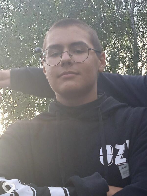 Максим, 19, Щекине — анкета №3390112