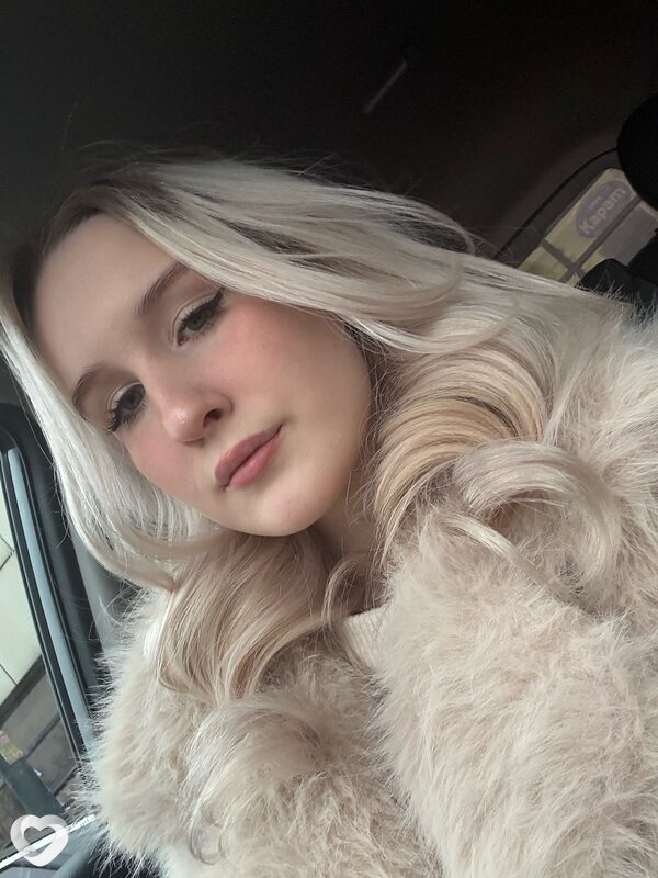 Виктория, 19, Санкт-Петербурге — анкета №3390123