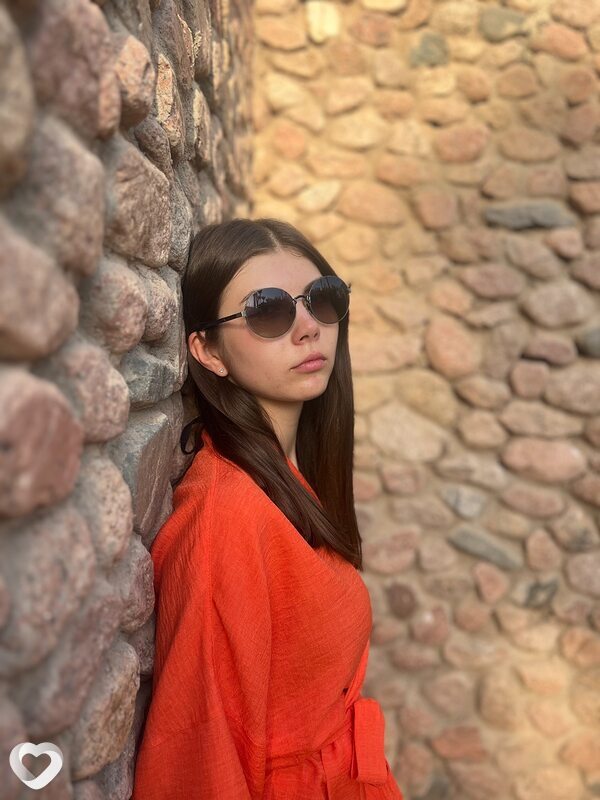 Арина, 20, Екатеринбурге — анкета №3391450