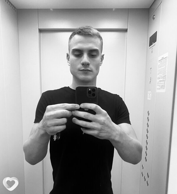 Гриша, 24, Тольятти — анкета №3392575