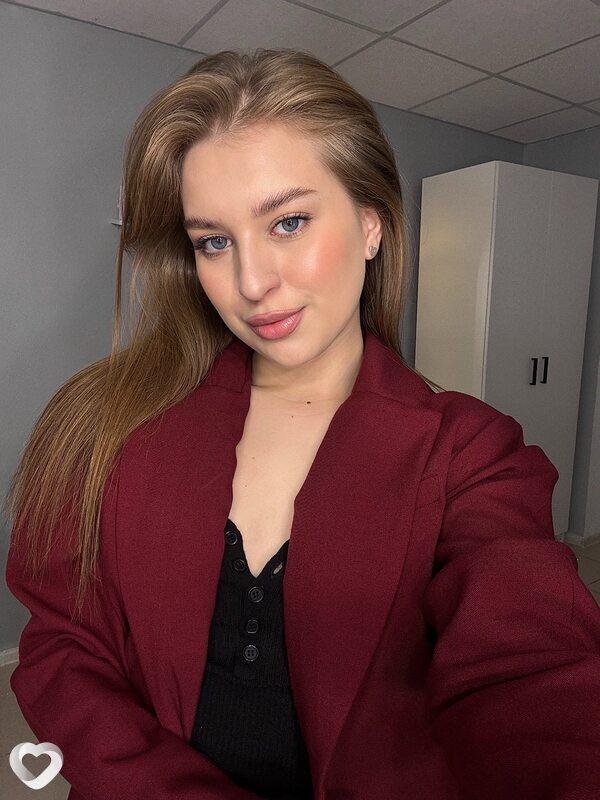 Карина, 20, Костроме — анкета №3392898