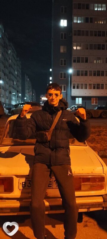 Толик, 19, Нижнем Новгороде — анкета №3393703