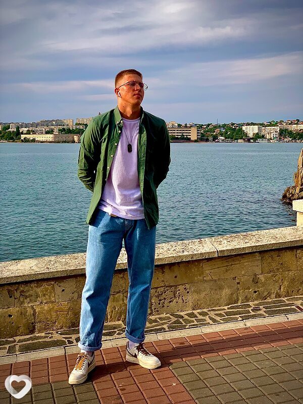 Александр, 21, Краснодаре — анкета №3393753